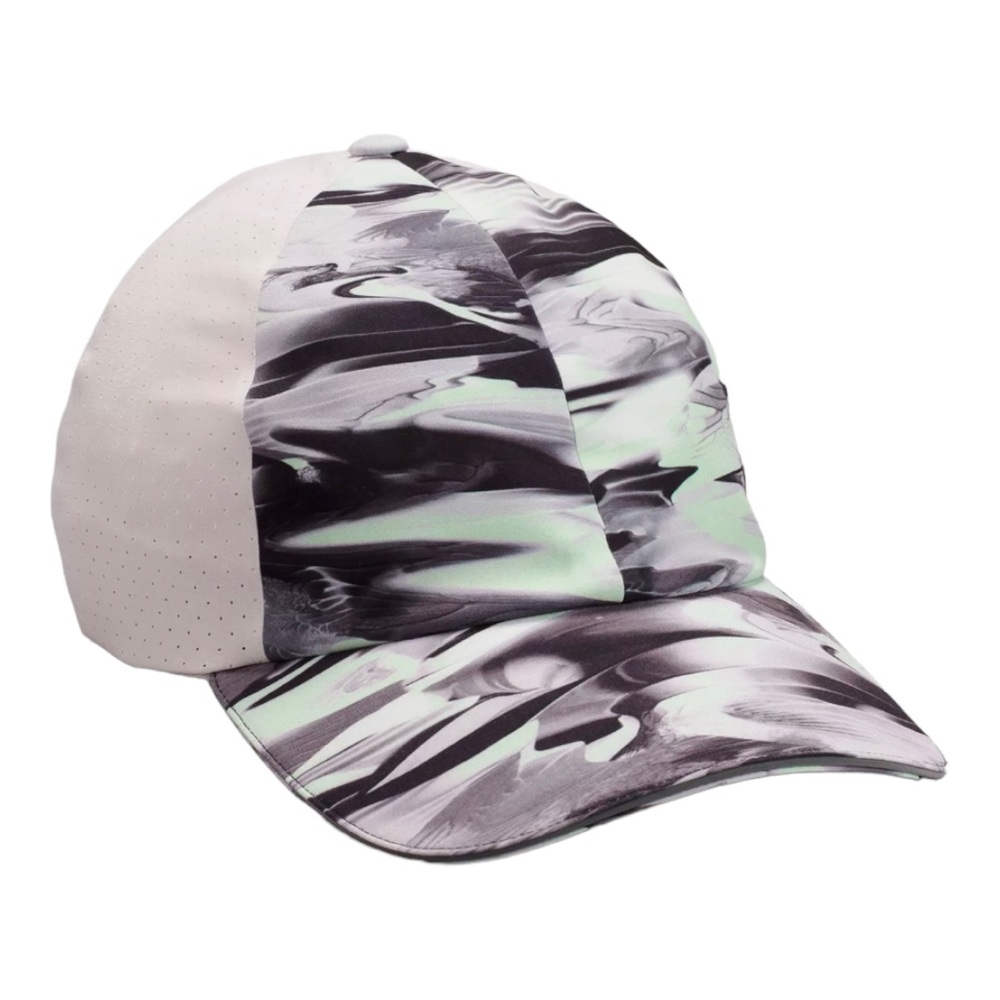 Lululemon Fast and Free Run Hat with Vent